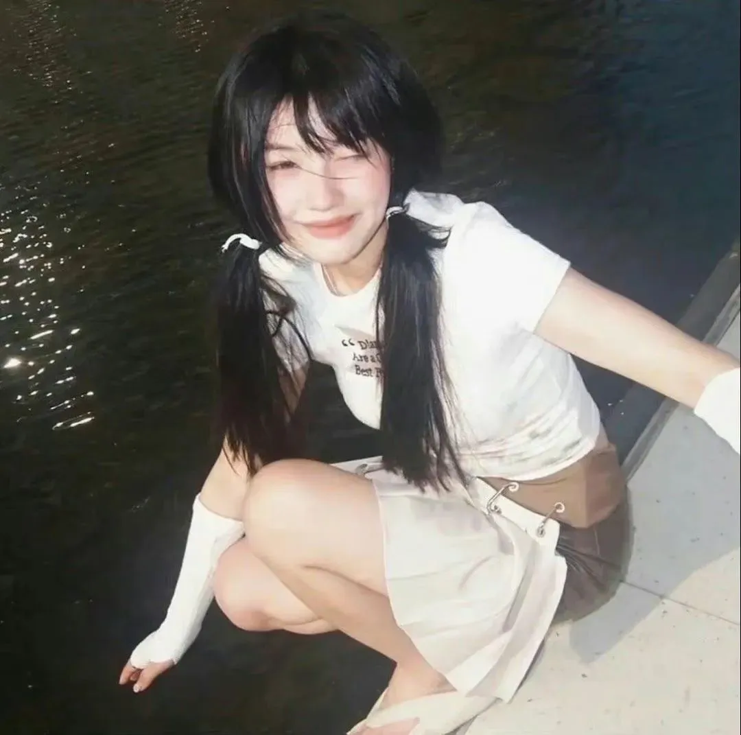 【大尺度惊悚】《深夜的FM》秀爱刘智泰：电台女主播在直播期间，家属却被变态杀手绑架的生死两小时