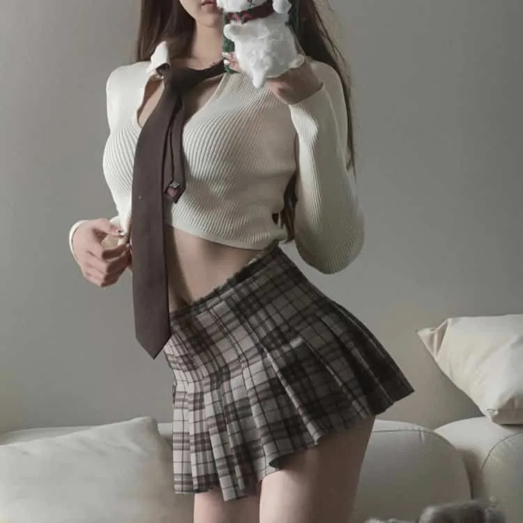 温馨家族大片《海街日记》超清在线：是枝裕和唯美治愈神作，四姐妹的镰仓生活