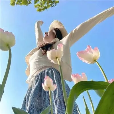 【末日求生】《活着/#ALIVE》刘亚仁朴信惠：足不出户如何在丧尸围城的高层公寓中硬核求生