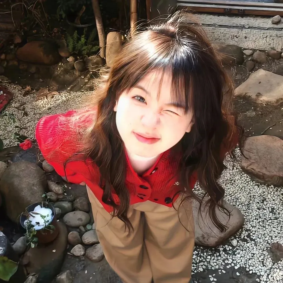 【暗黑复仇】《亲切的金子》李英爱绝美复仇：韩国复仇三部曲终章，天使面孔下的致命蛇蝎杀机